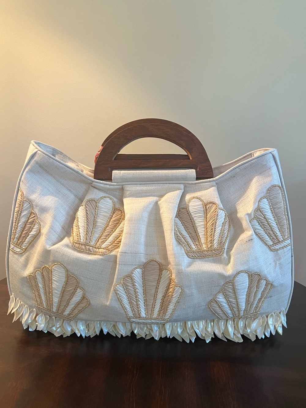 Tiana NY Sea Shell & Beaded Wooden Top Handles Bag NWT
